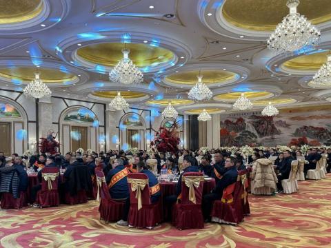雄鹰展翅震寰宇 威龙腾飞冲云霄|5001拉斯维加斯电气召开2023年度总结赞美大会暨2024年迎新春晚会